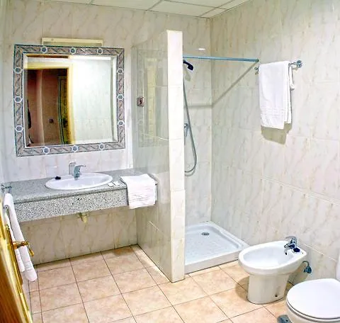 ** Guest house Hostal La Casa De Enfrente Malaga Spain