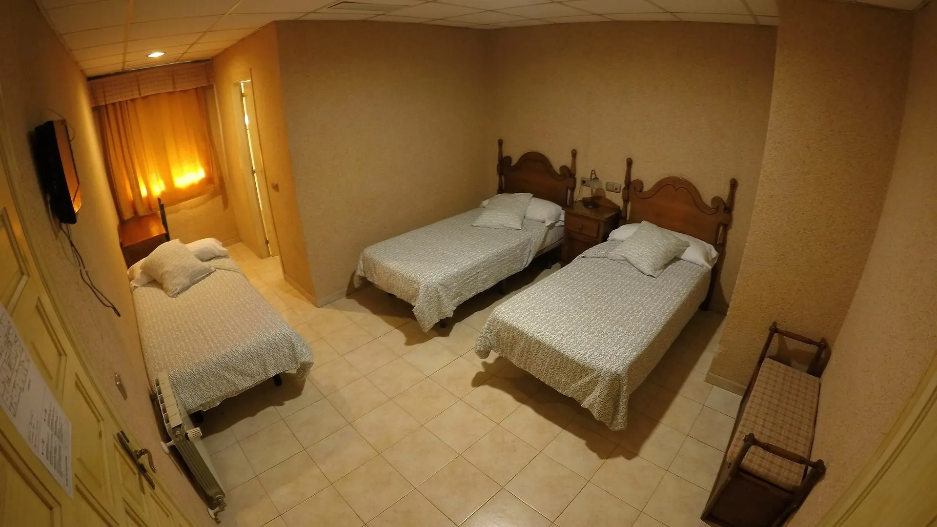 Guest house Hostal La Casa De Enfrente Malaga