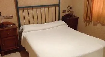 Hostal La Casa De Enfrente Otel Málaga 2*,  İspanya